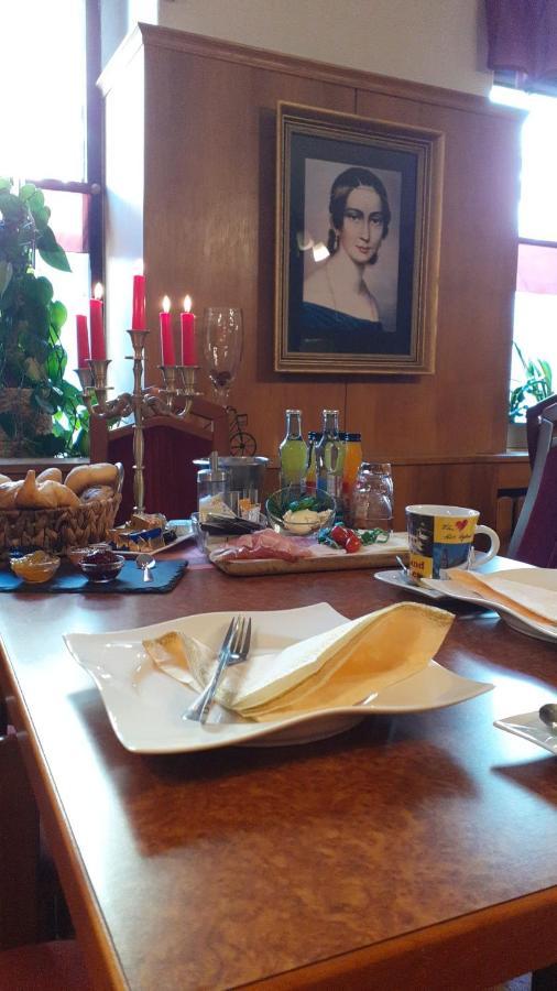 Hotel Zur Sonne Falkenstein エクステリア 写真