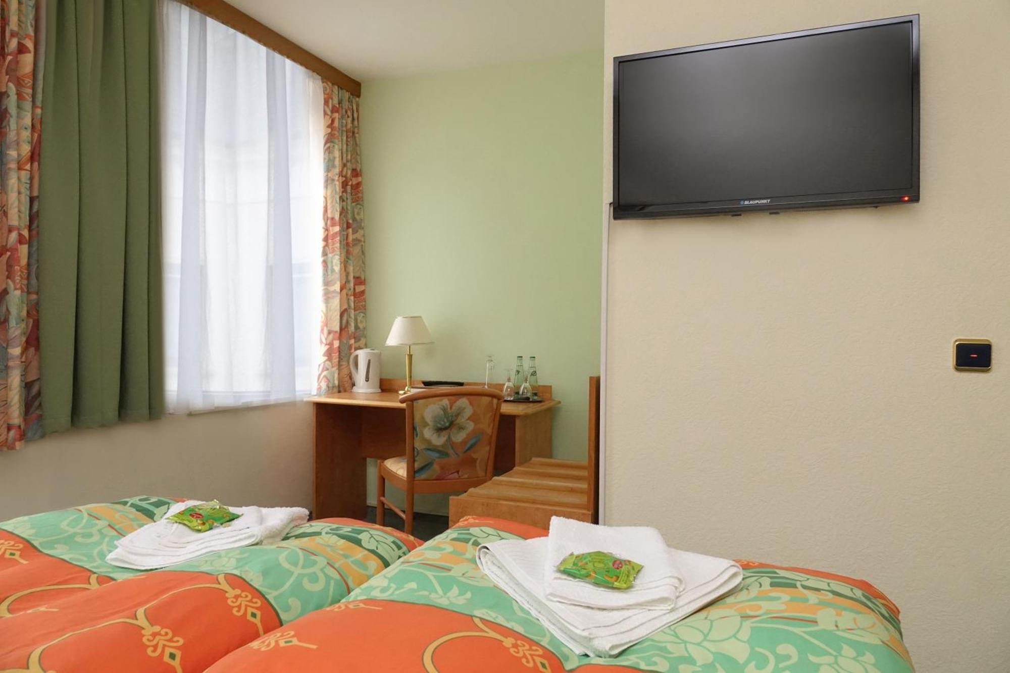Hotel Zur Sonne Falkenstein エクステリア 写真