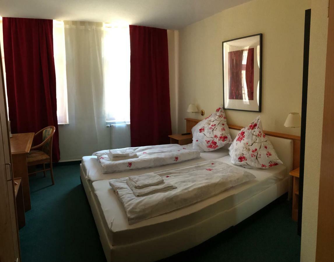 Hotel Zur Sonne Falkenstein エクステリア 写真